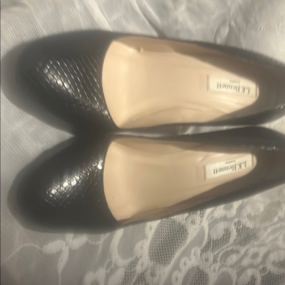 LK Bennett Black Textured Leather Heels - Picture 2 of 6